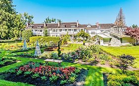 Crown Mansion Boutique Hotel & Villas